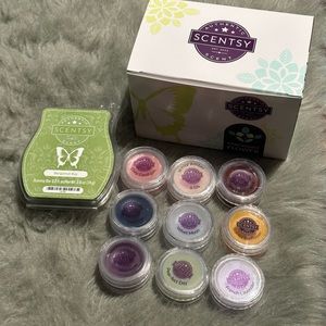 Cozy Cardigan - Dahlia Darling Fragrance Flower, Bergmony Bay Bar + 9 samples